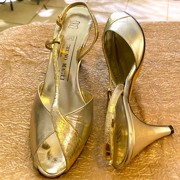 BRUNO MAGLI OPEN TOE HEELS - Picture 7 of 7